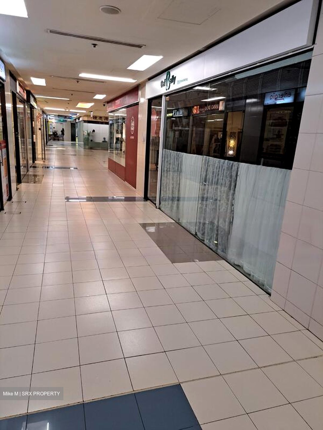 The Adelphi (D6), Retail #595599251